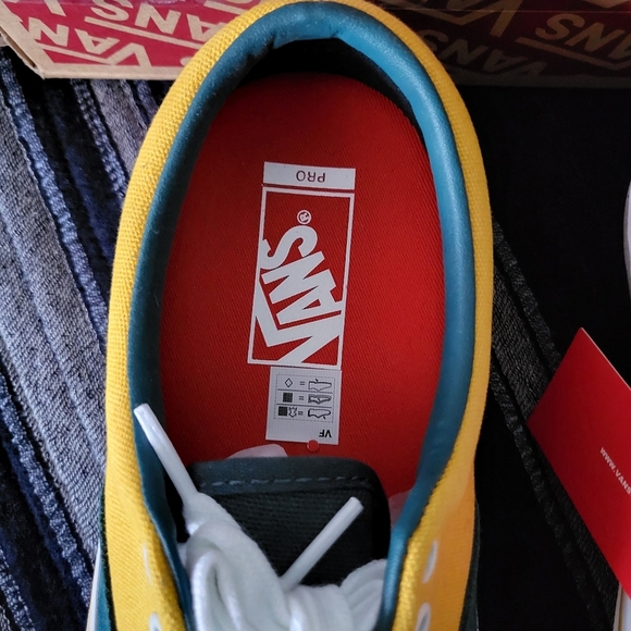 Vans Era Pro Prime Colorblock Women 9 Skate Shoe Yellow Blue VNOA347LOV1… - Picture 4 of 8